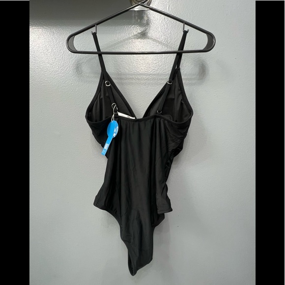 NWT cupshe one piece slimming bathing suit size medium - Picture 2 of 4